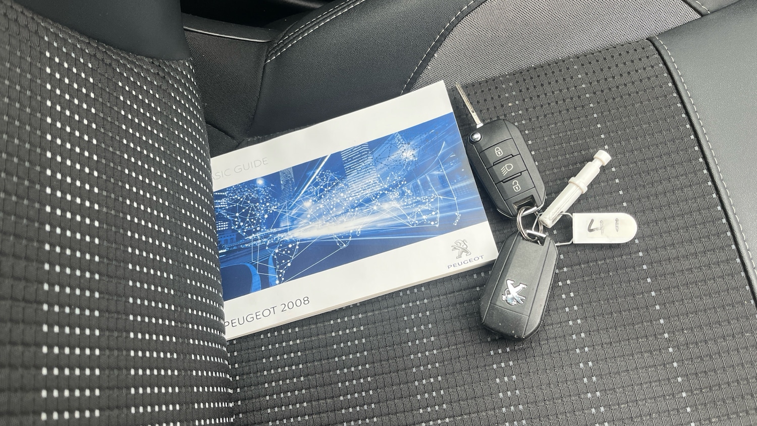 Used Peugeot 2008 2019 for sale - 76422271: Photo 19