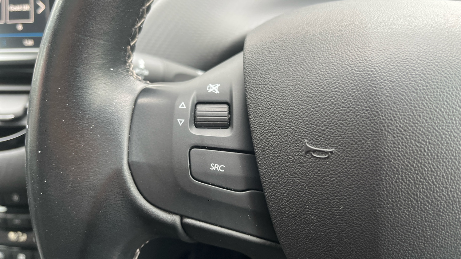 Used Peugeot 2008 2019 for sale - 76422271: Photo 23