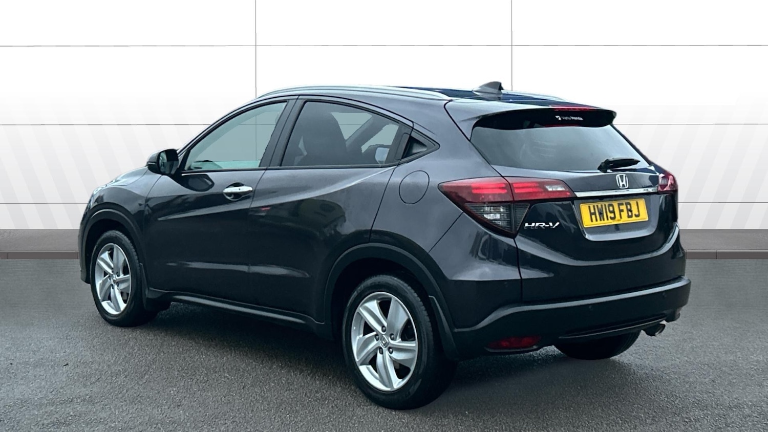 Used Honda HR-V 2019 for sale - 76599904: Photo 2