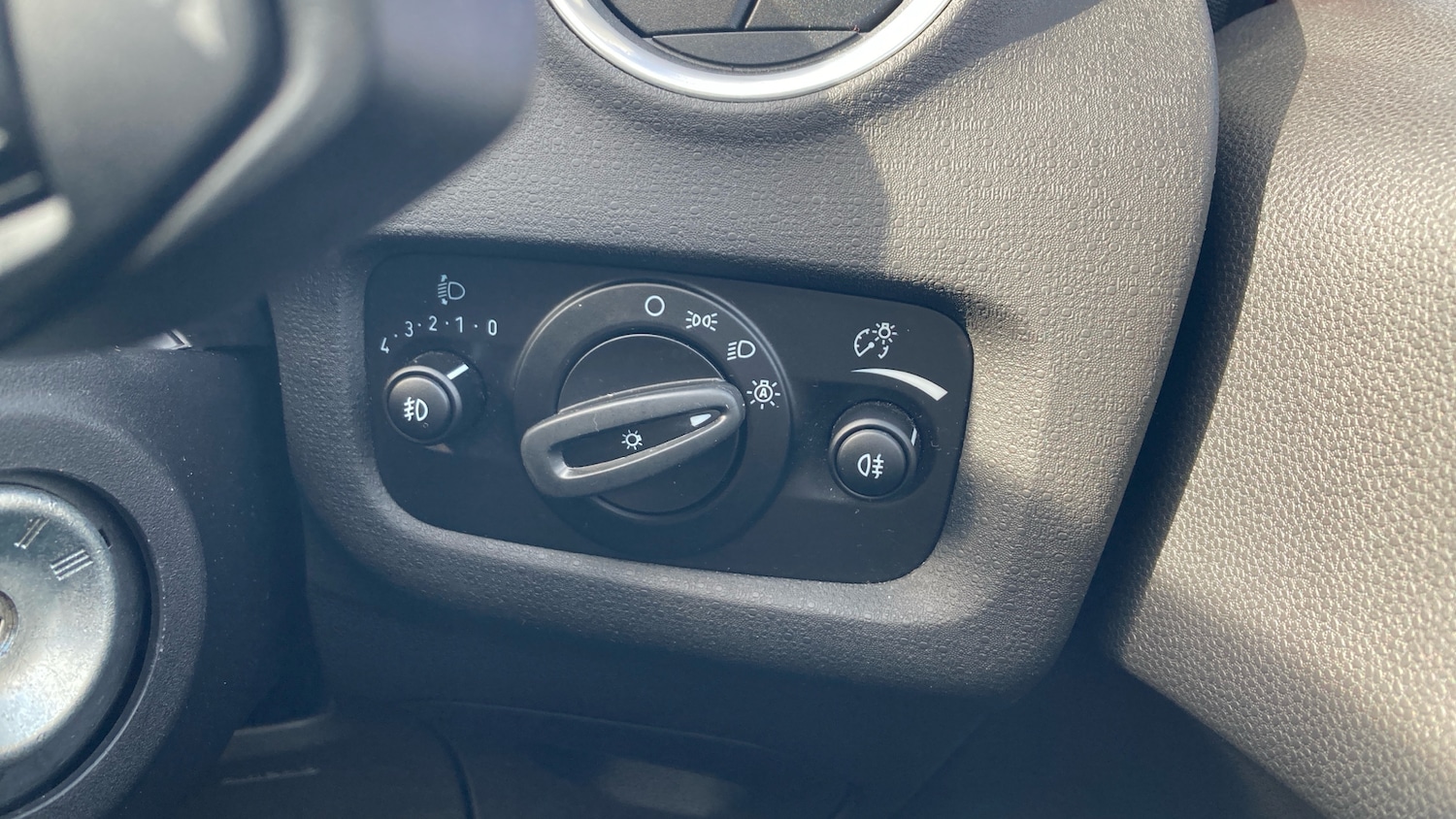 Used Ford Fiesta 2015 for sale - 76144556: Photo 25