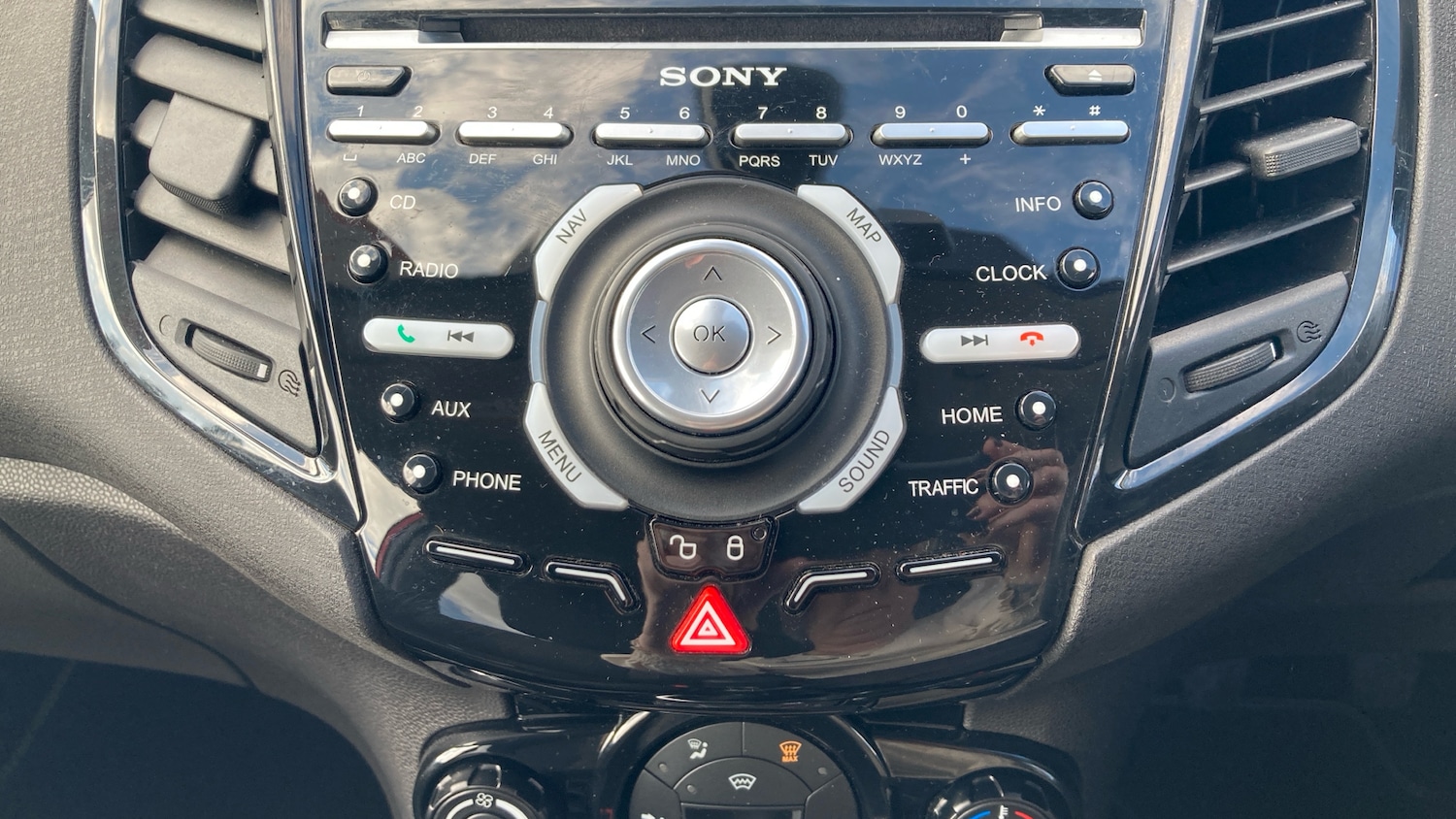 Used Ford Fiesta 2015 for sale - 76144556: Photo 31