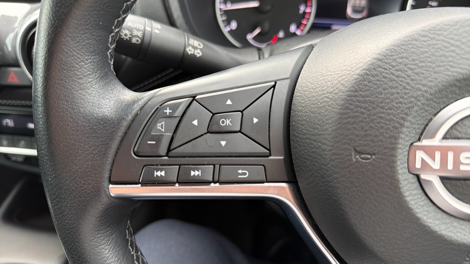 Used Nissan Juke 2023 for sale - 76055921: Photo 27