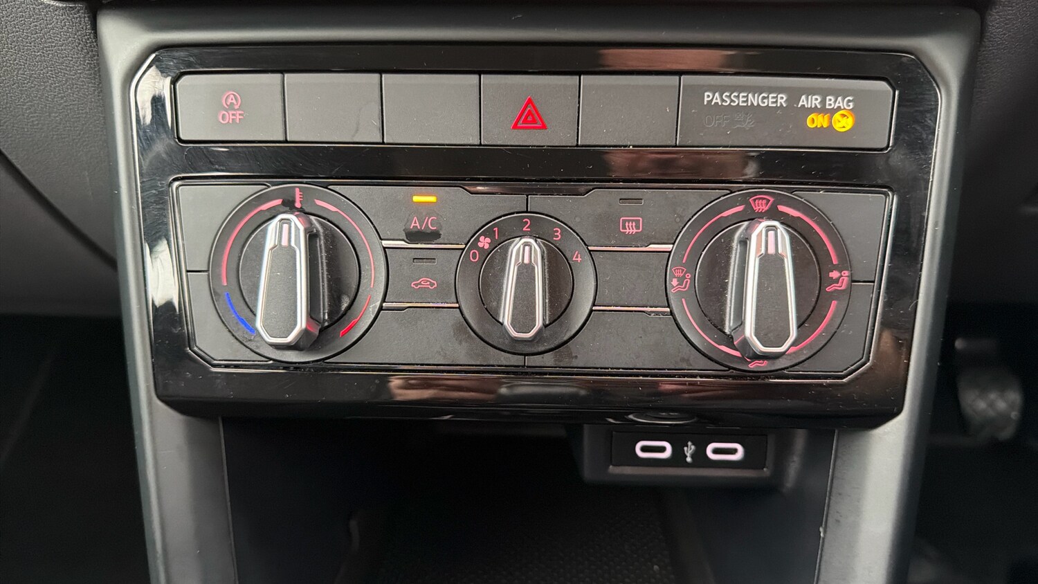 Used Volkswagen T-Cross 2021 for sale - 76557257: Photo 28