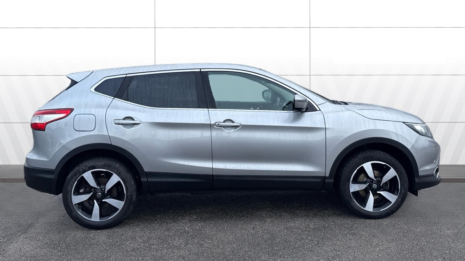 Used Nissan Qashqai 2016 for sale - 77570534: Photo 5