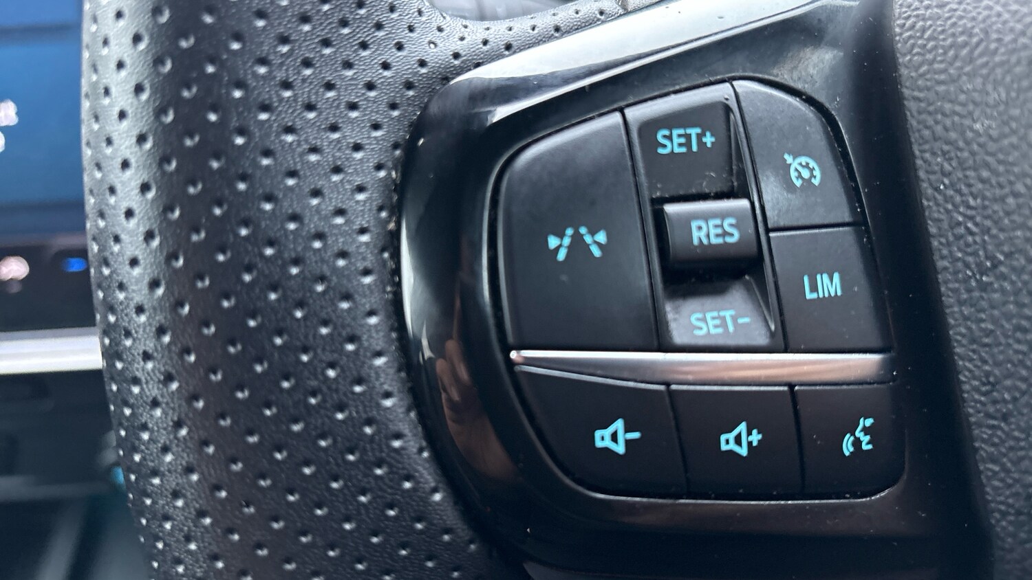 Used Ford Puma 2024 for sale - 77375789: Photo 25