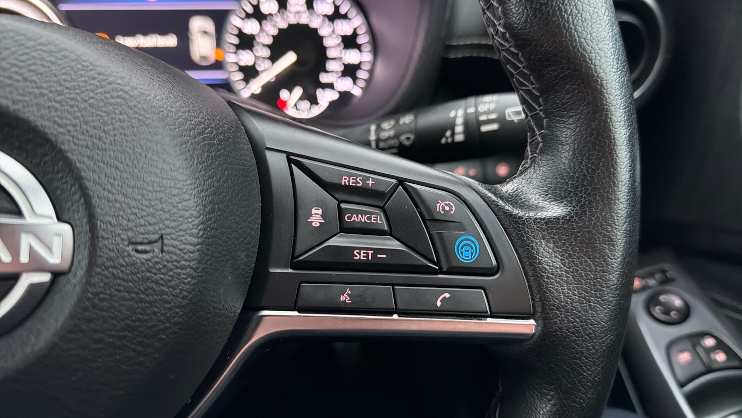 Used Nissan Juke 2023 for sale - 77136075: Photo 24