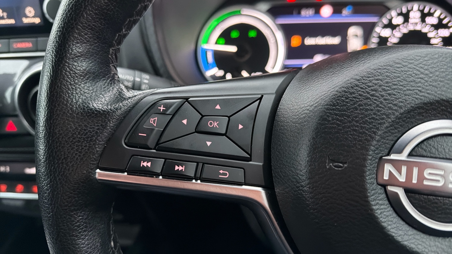 Used Nissan Juke 2023 for sale - 77136075: Photo 25