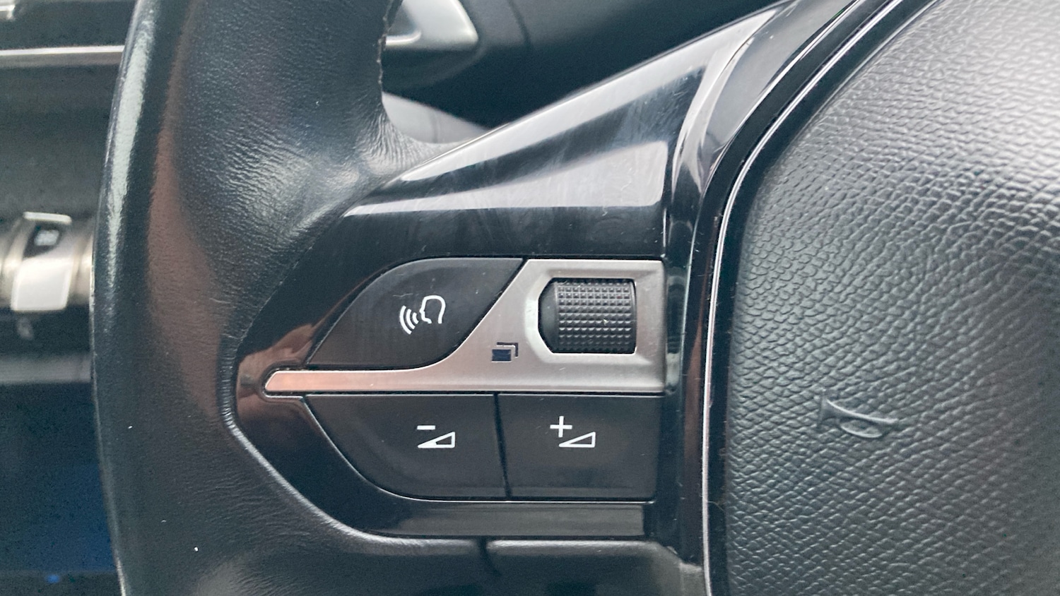 Used Peugeot 3008 2017 for sale - 77933904: Photo 23