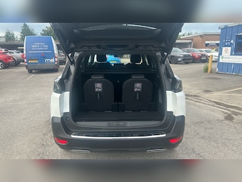 Used Peugeot 5008 2023 for sale - 78817124: Photo