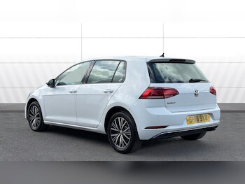 Used Volkswagen Golf 2018 for sale - 78595936: Photo