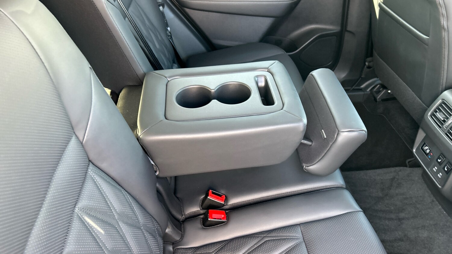 Used Nissan X-Trail 2025 for sale - 76232274: Photo 38