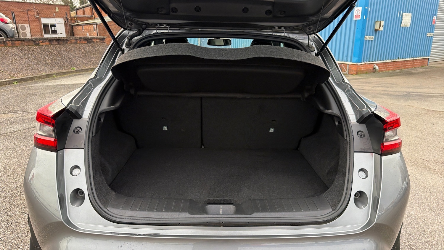 Used Nissan Juke 2021 for sale - 77112859: Photo 4