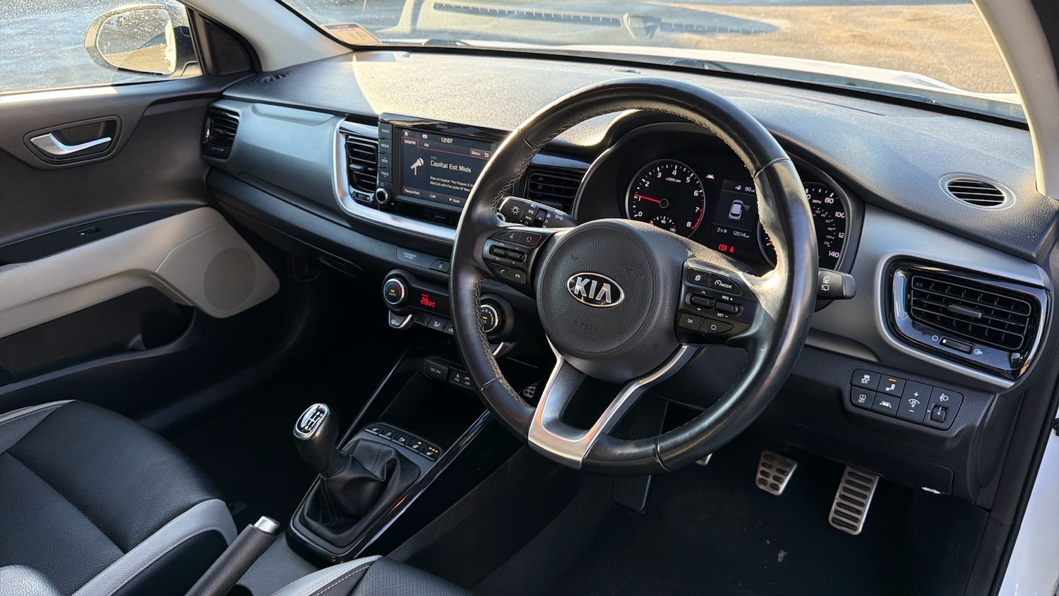 Used Kia Stonic 2020 for sale - 76707132: Photo 11