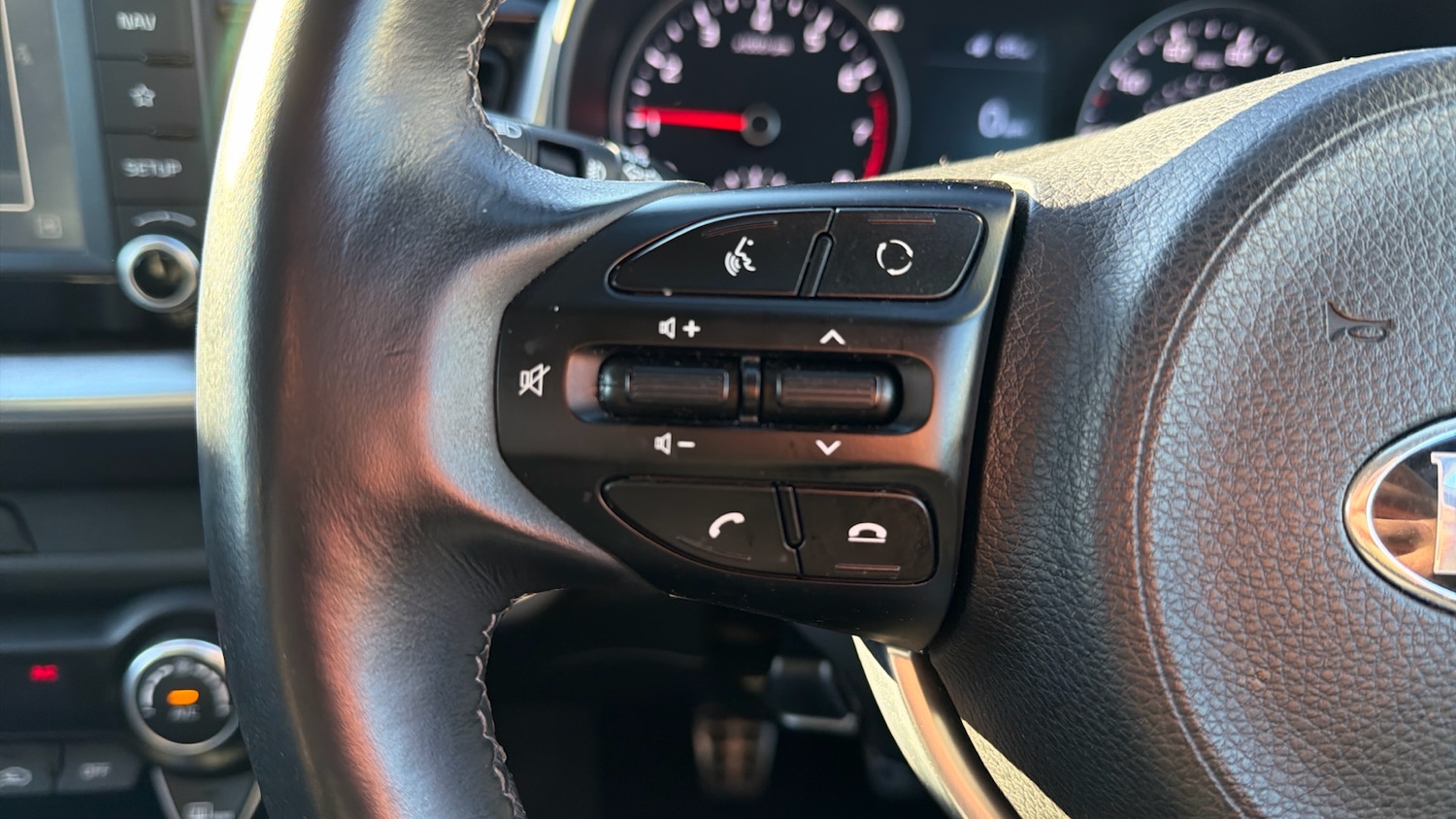 Used Kia Stonic 2020 for sale - 76707132: Photo 27