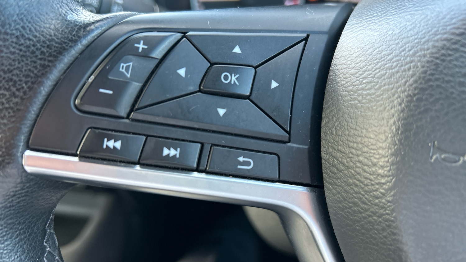 Used Nissan Juke 2022 for sale - 76405143: Photo 27