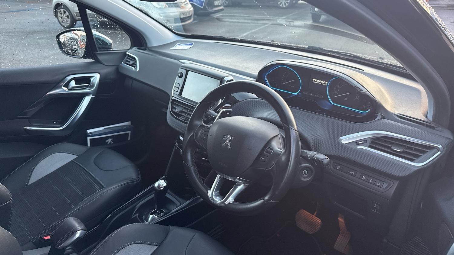 Used Peugeot 2008 2015 for sale - 76882294: Photo 11