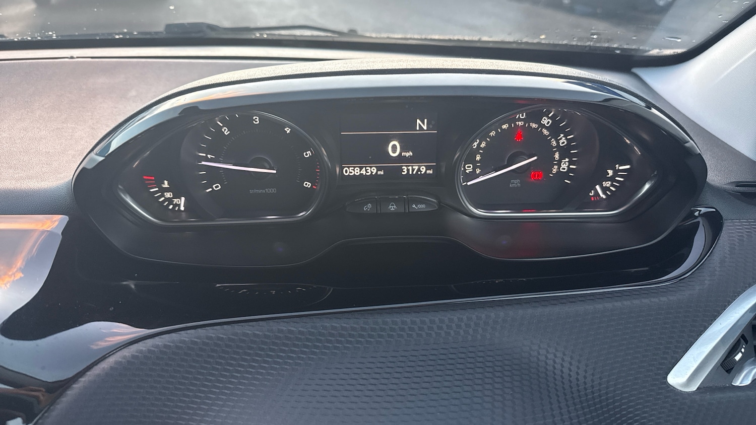 Used Peugeot 2008 2015 for sale - 76882294: Photo 18