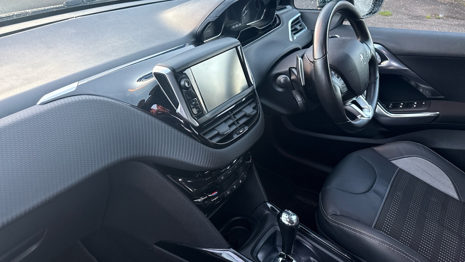 Used Peugeot 2008 2015 for sale - 76882294: Photo 9