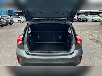 Used Ford Focus 2019 for sale - 79136804: Photo