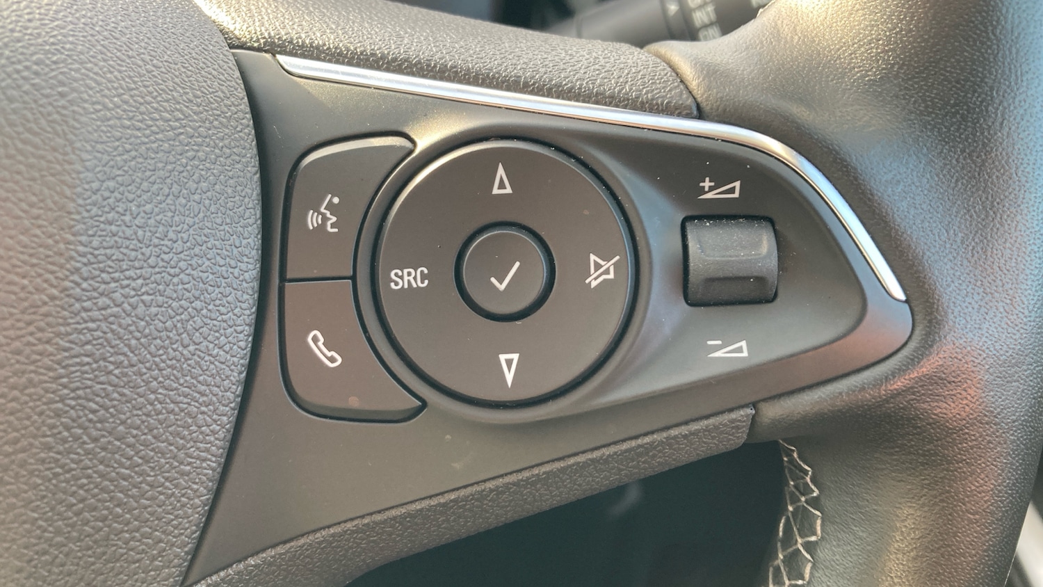 Used Vauxhall Grandland 2024 for sale - 76958438: Photo 25