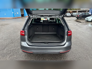 Used Volkswagen Passat 2016 for sale - 75874708: Photo