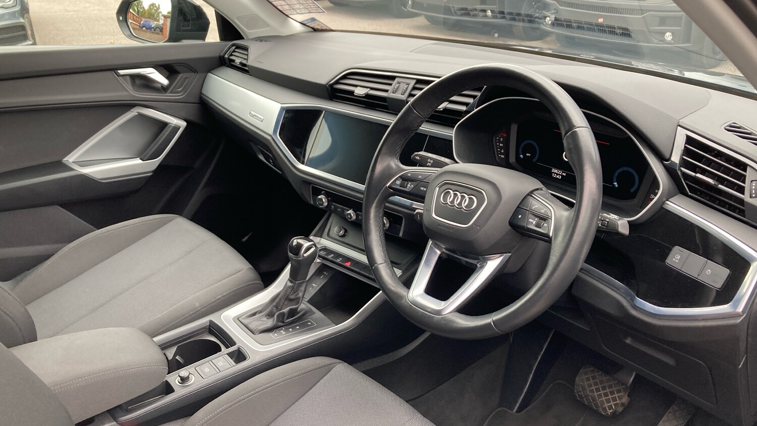 Used Audi Q3 2021 for sale - 76340502: Photo 11