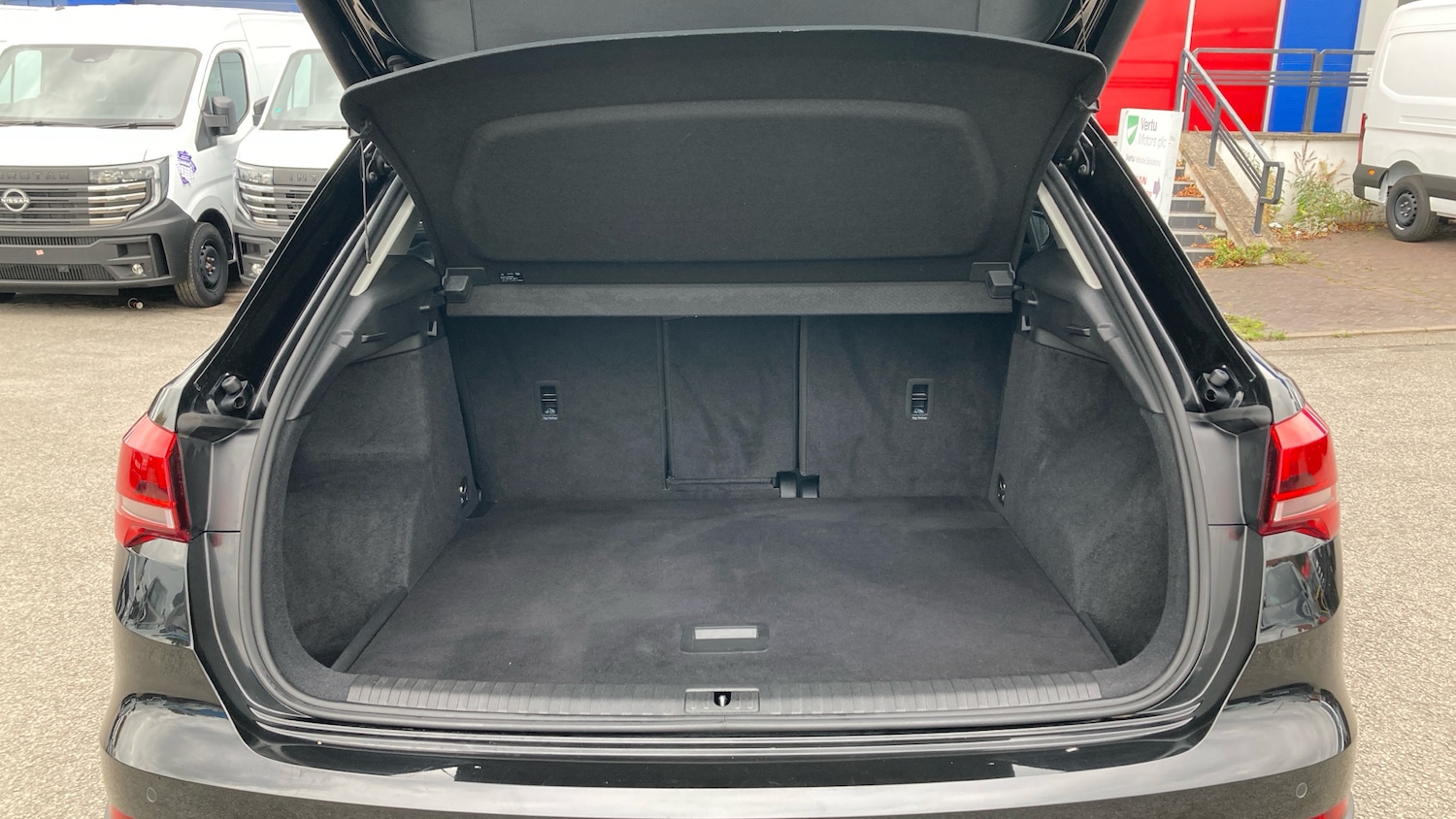 Used Audi Q3 2021 for sale - 76340502: Photo 4