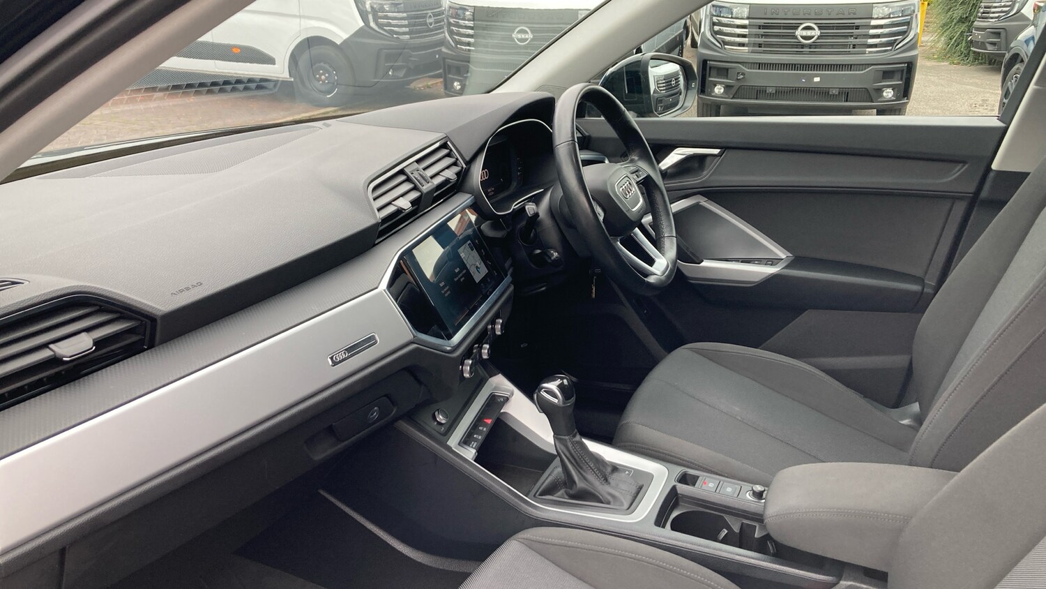 Used Audi Q3 2021 for sale - 76340502: Photo 9