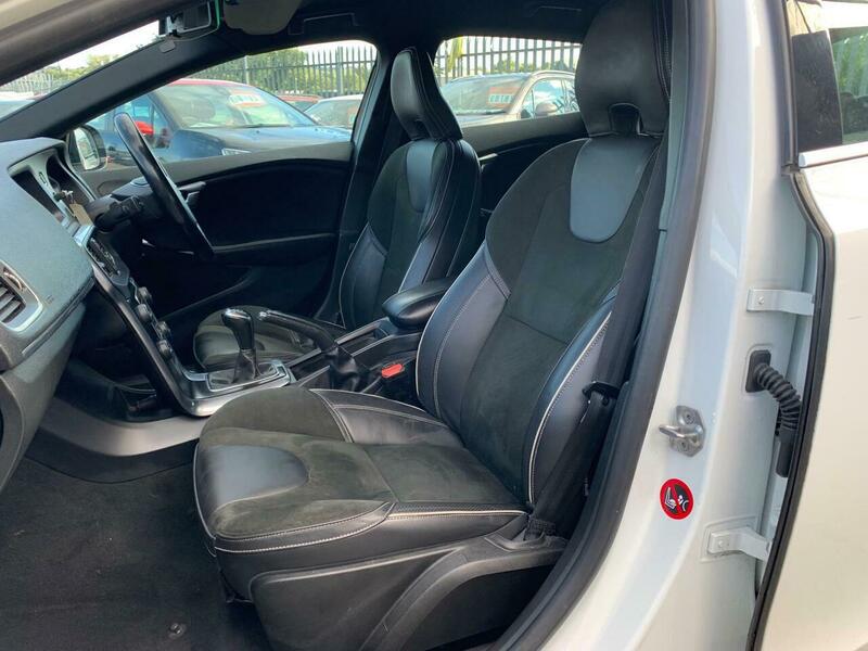 Used Volvo V40 2015 for sale - 78073668: Photo 14