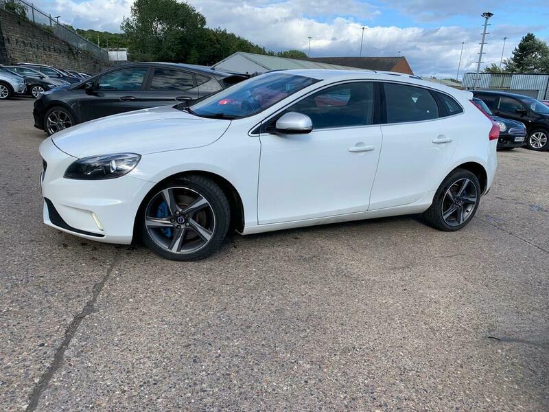 Used Volvo V40 2015 for sale - 78073668: Photo 5