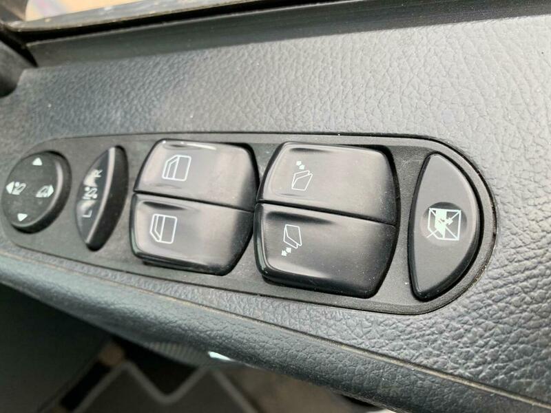 Used Mercedes-Benz Viano 2011 for sale - 78073700: Photo 17