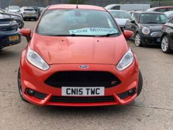Used Ford Fiesta 2015 for sale - 74809765: Photo