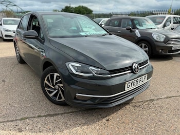 Used Volkswagen Golf 2019 for sale - 78659147: Photo