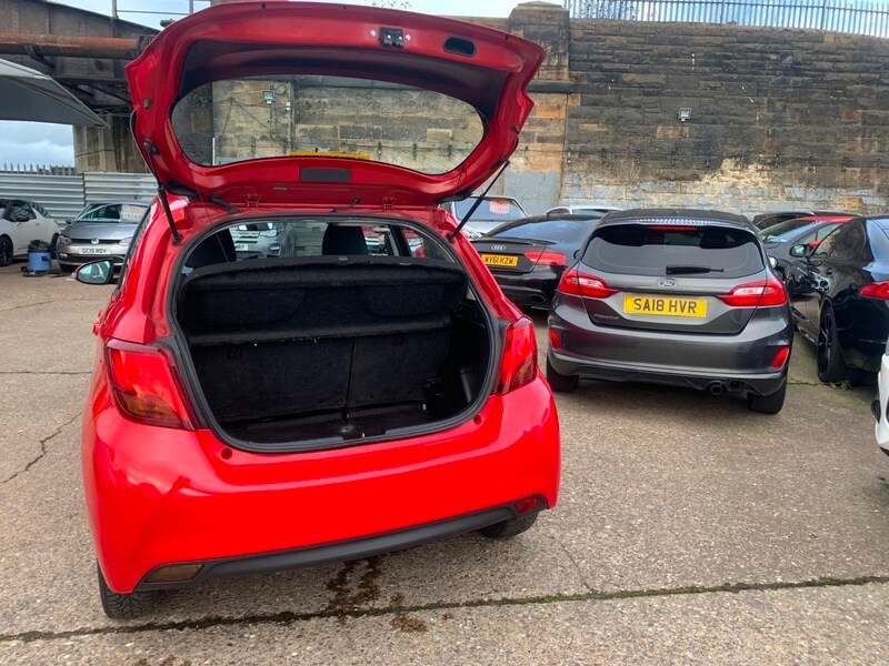 Used Toyota Yaris 2015 for sale - 78073705: Photo 6