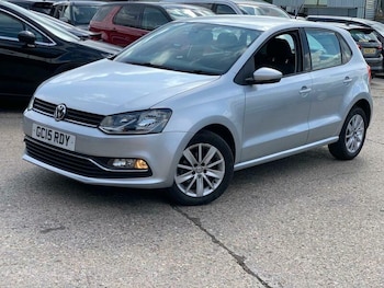 Used Volkswagen Polo 2015 for sale - 78069670: Photo