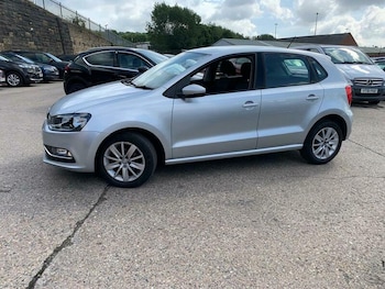 Used Volkswagen Polo 2015 for sale - 78069670: Photo