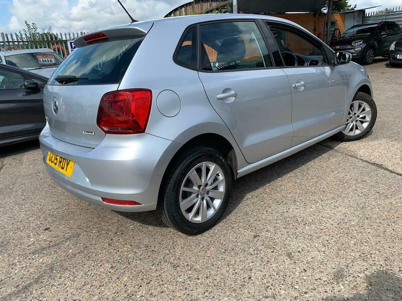 Used Volkswagen Polo 2015 for sale - 78069670: Photo 7