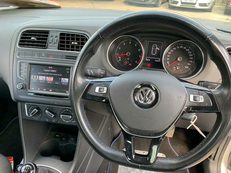 Used Volkswagen Polo 2015 for sale - 78069670: Photo 8