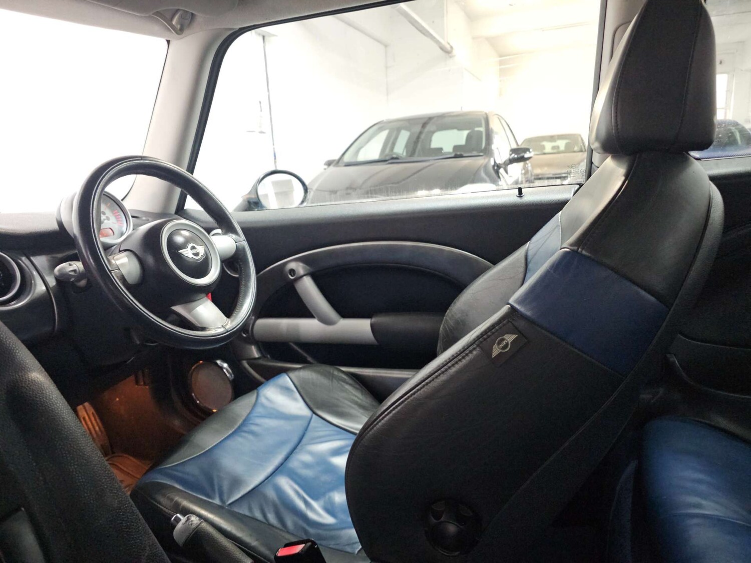 Used MINI Hatch 2004 for sale - 77905807: Photo 23