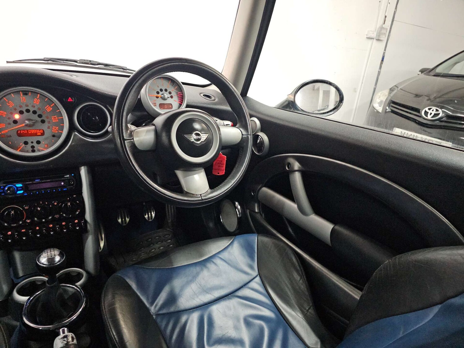 Used MINI Hatch 2004 for sale - 77905807: Photo 25