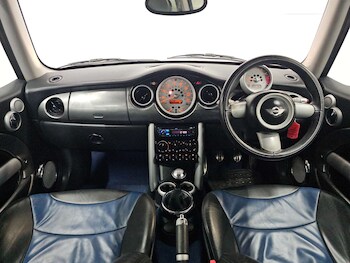 Used MINI Hatch 2004 for sale - 77905807: Photo