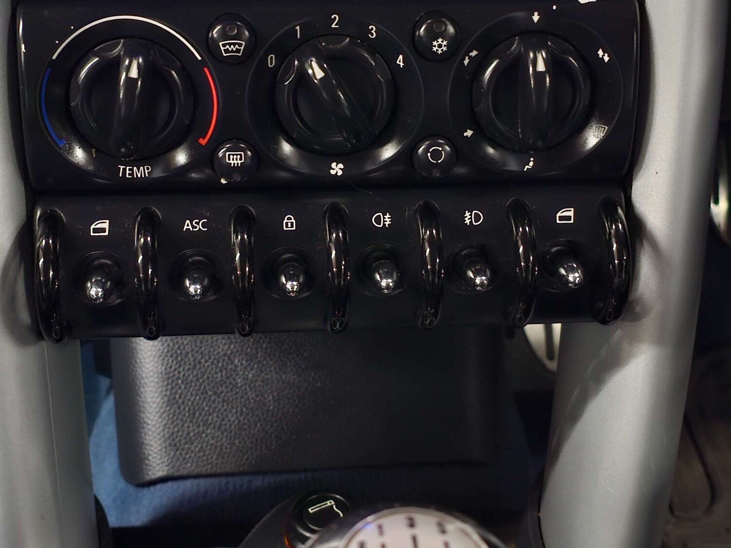 Used MINI Hatch 2004 for sale - 77905807: Photo 39