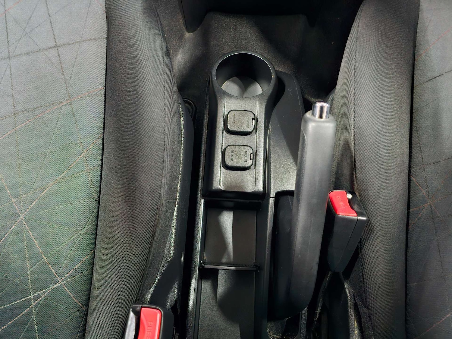 Used Mazda Mazda2 2012 for sale - 77905832: Photo 32