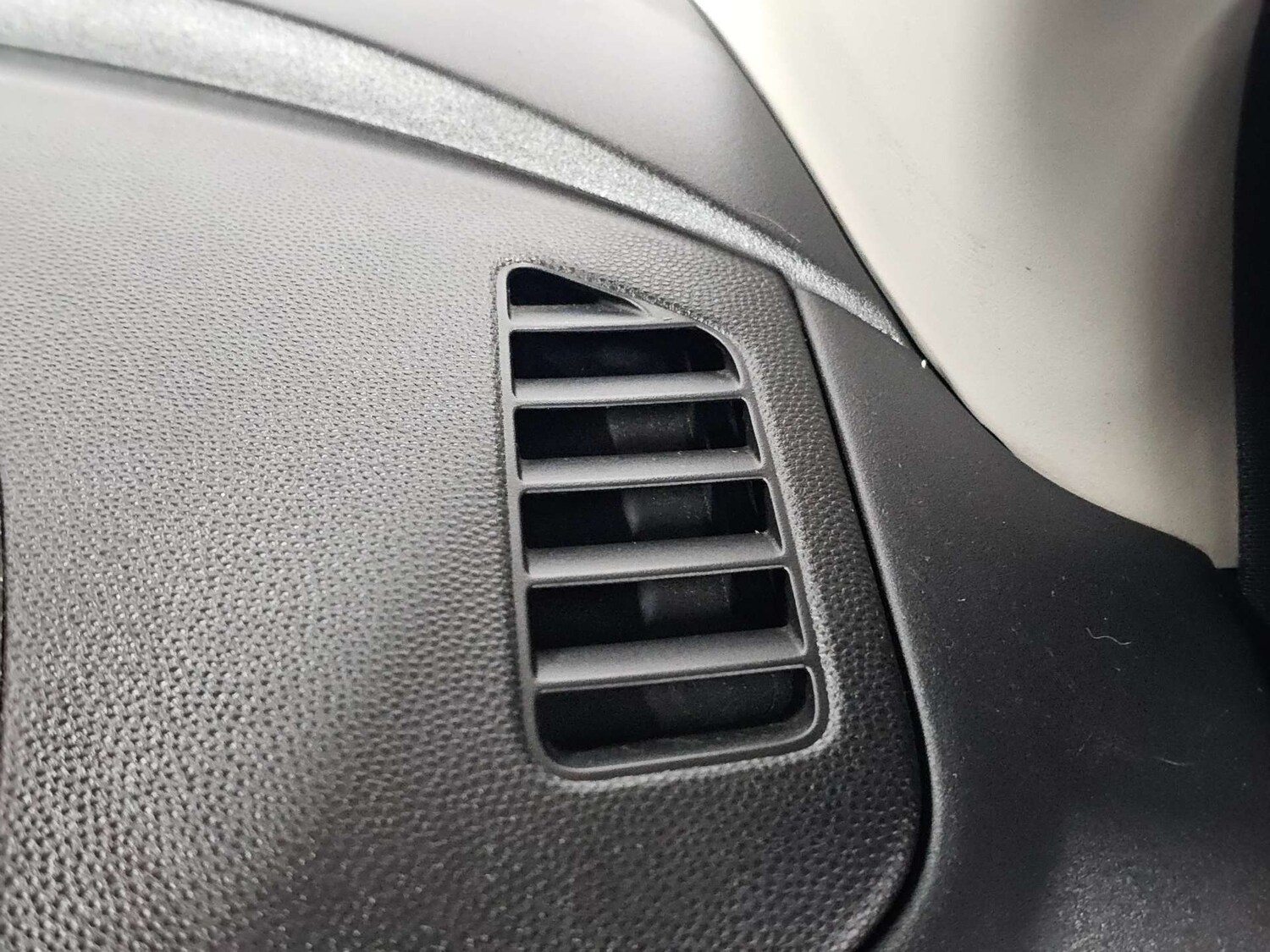 Used Mazda Mazda2 2012 for sale - 77905832: Photo 63