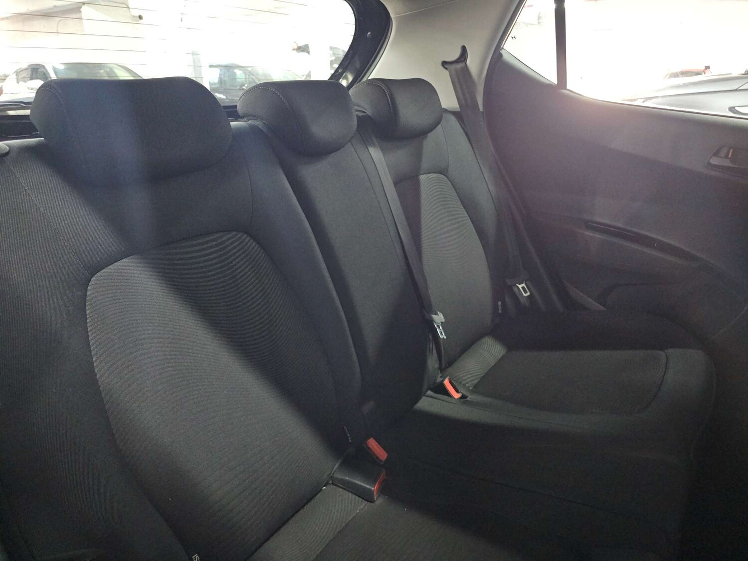 Used Hyundai i10 2017 for sale - 77905839: Photo 16