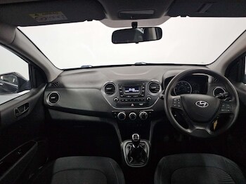 Used Hyundai i10 2017 for sale - 77905839: Photo