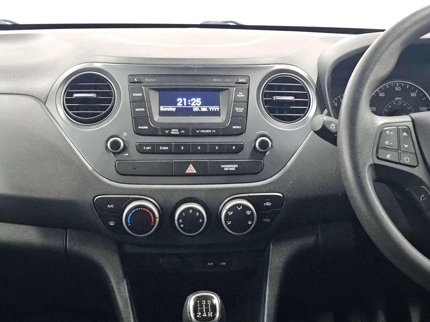 Used Hyundai i10 2017 for sale - 77905839: Photo 33