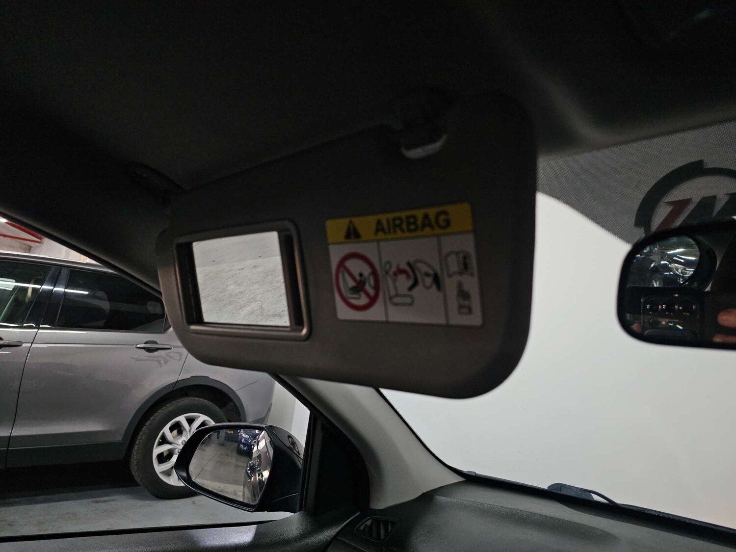 Used Hyundai i10 2017 for sale - 77905839: Photo 49