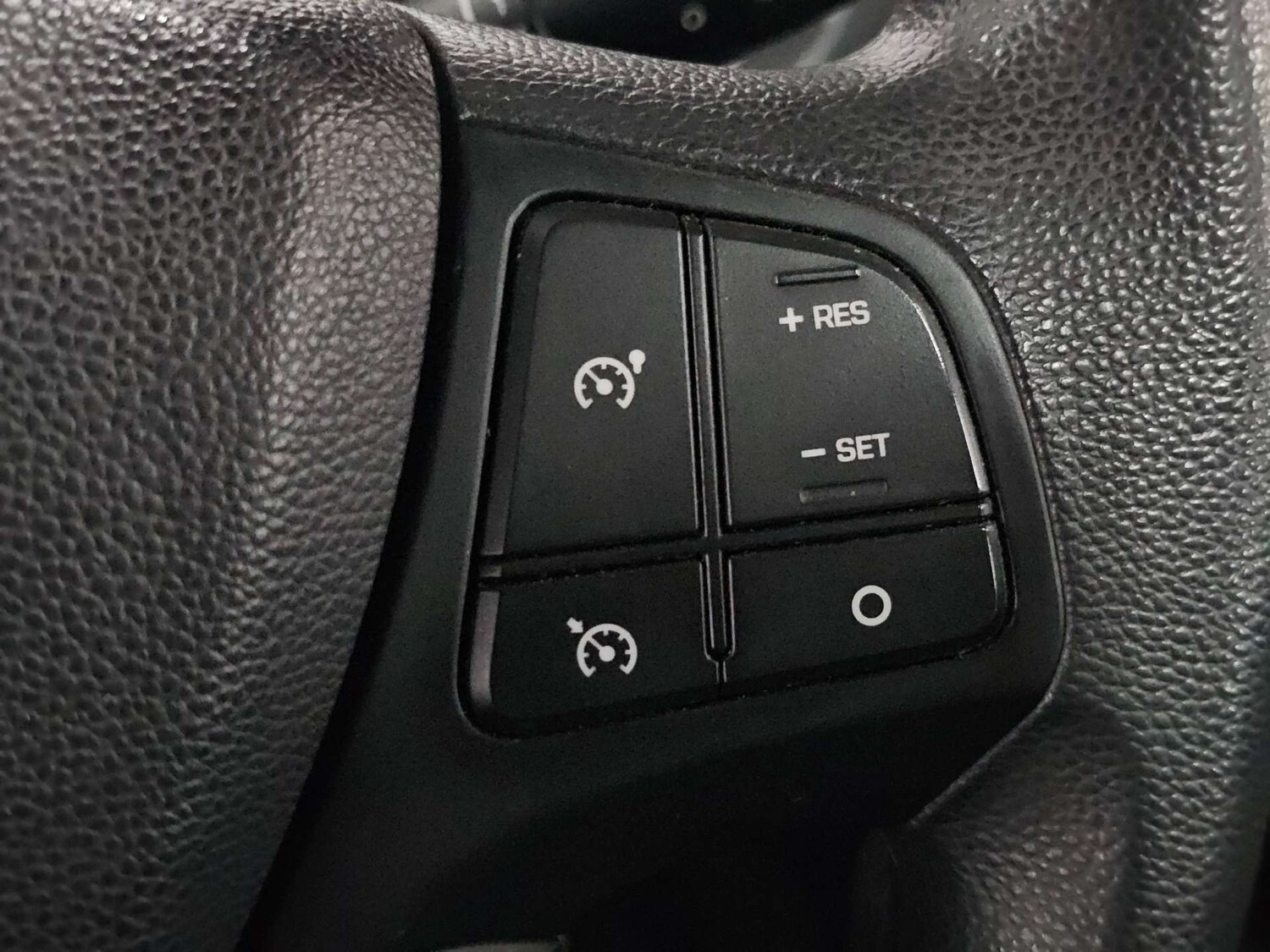 Used Hyundai i10 2017 for sale - 77905839: Photo 56