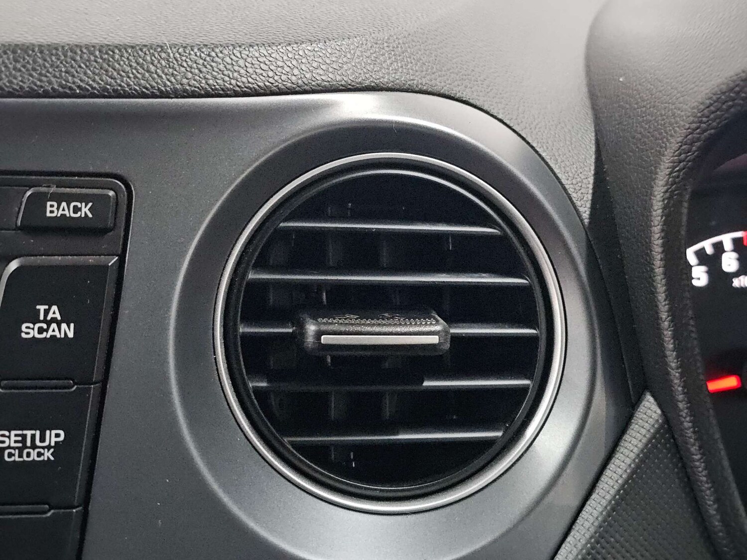 Used Hyundai i10 2017 for sale - 77905839: Photo 62